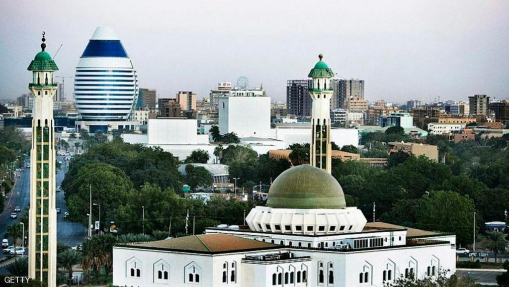 إلغاء الدعم علي الوقود والغذاء نهائيا بالسودان بحلول 2019