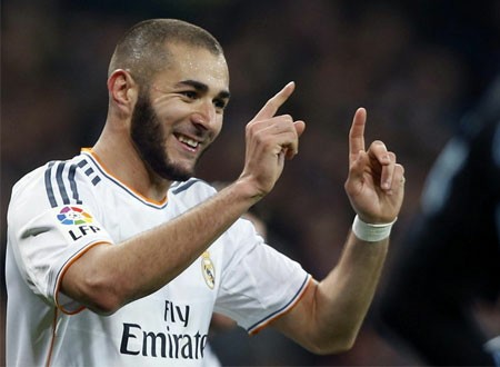 ريال مدريد يتجه لحسم مستقبل بنزيمة