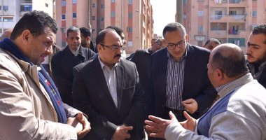 محافظ الاسكندرية يتفقد مشروع مساكن طلمبات الماكس ويطالب بزيادة العمالة