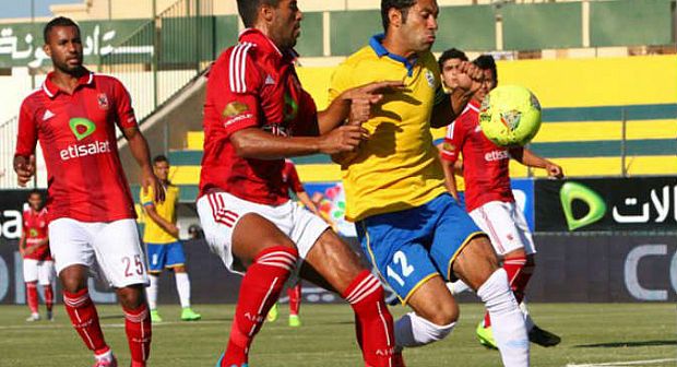 الإسماعيلي يتعادل مع الاهلي بدون اهداف (صور)