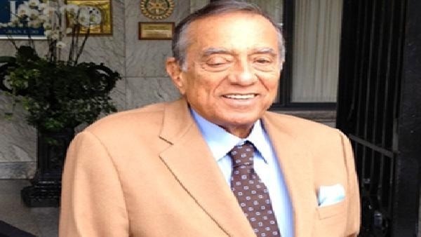 محكمة الإسكندرية تقضي بانقضاء دعوى حسين سالم وآخرين بالتصالح