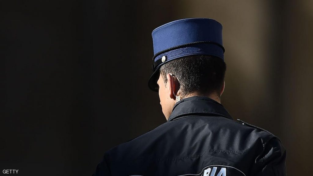 شرطي ايطالي يتمكن من إنقاذ حياة فتاة مغربية من الموت