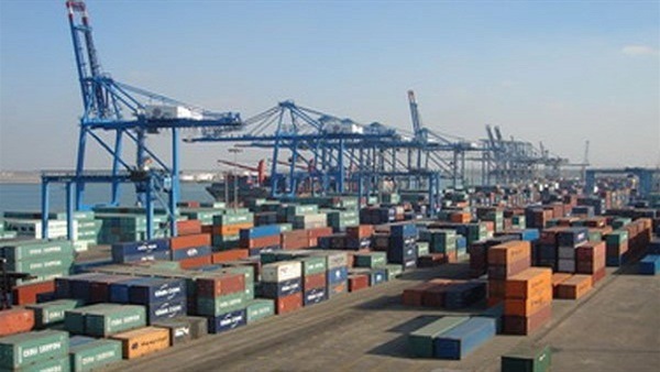 نفاد رصيد السفن بميناء دمياط