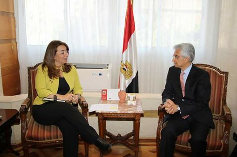 غادة والي تبحث مع المدير التنفيذي للبنك الدولي برامج الحماية الاجتماعية وتوفير فرص عمل للشباب والمرأة.