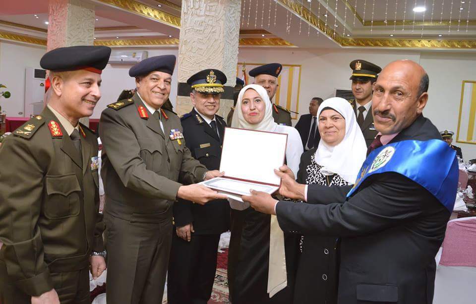 القوات المسلحة تنظم إحتفالية لتكريم الأسرة المصرية  إيماناً منها بدورهم فى بناء وتكوين المجتمع