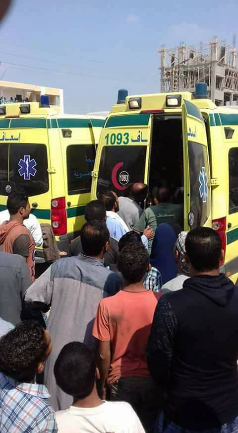 مصرع فتاة وإصابة والدها بسبب وجبة فاسدة بقرية الحامولى بمركز يوسف الصديق