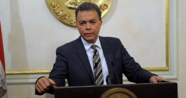 وزير النقل: العمل علي حل مشكلات القطارات مثل التكييف والإضاءة والنظافة