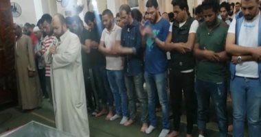 تشييع جثمان الطفل الذي  قتل برصاصة في فرح بإكتوبر