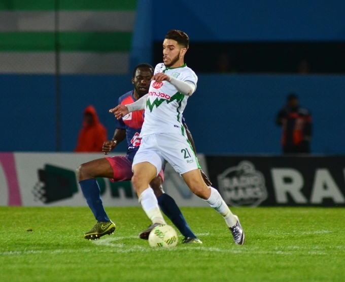 وكيل وليد أزارو يفجر مفاجأة بأنه افضل من ايفونا .. جماهير الأهلي الرد  فى الملعب .