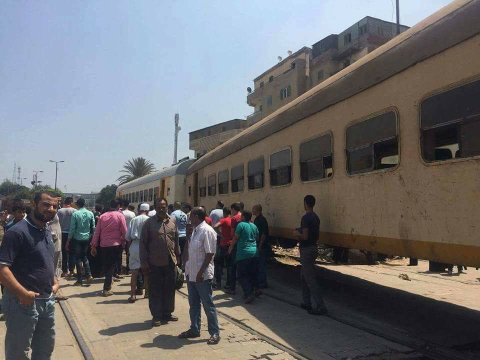 انفصال أربع عربات من قطار «المنصورة – القاهرة» بطنطا