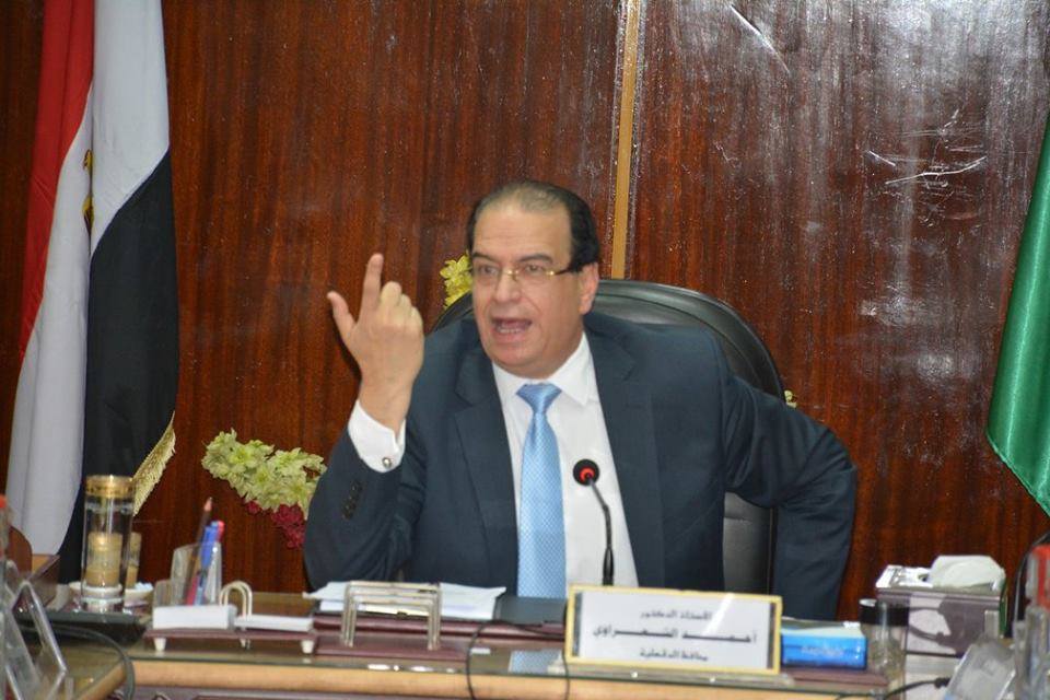 محافظ الدقهلية يغلق 104 منشأة غذائية وإعدام 3186 كيلو أغذية وعصائر