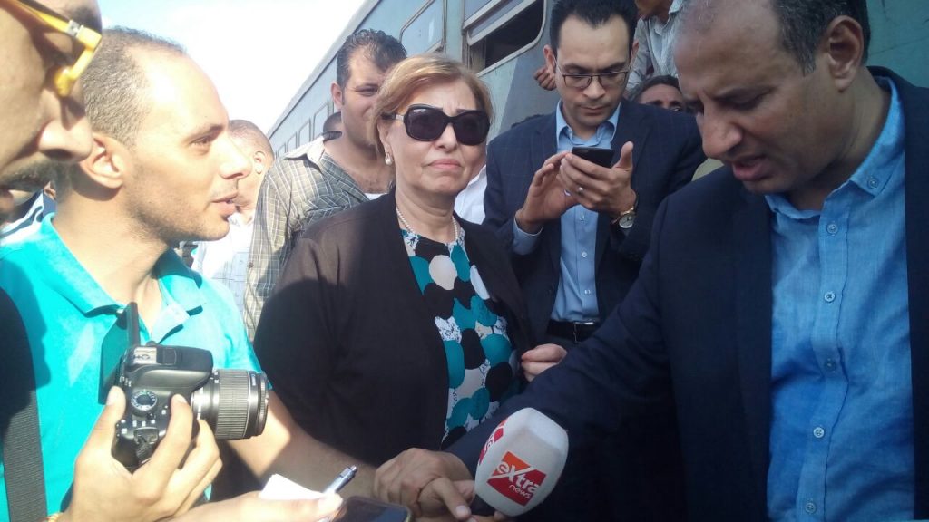 التفاصيل الكاملة لأسباب تصادم قطارى الإسكندرية.. تجاوز سائق قطار القاهرة للسرعة أدى لتصادمه بقطار بورسعيد  المتوقف بالخط الطوالى بسبب عطل مفاجئ.. والسكة الحديد تعلن تشكيل لجنة فنية للتحقيق فى أسباب الحادث