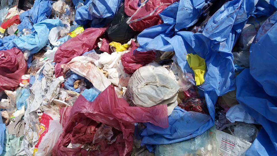 العثور على أعضاء بشرية داخل مخلفات ملقاة أمام مدرسة بالمحلة الكبرى