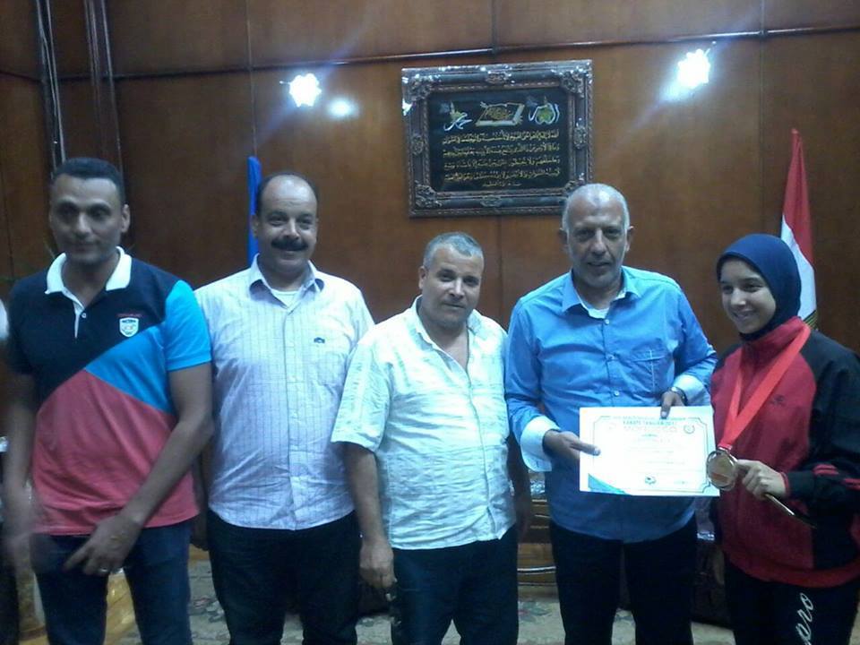 محافظ البحيرة ترعى البطلة ياسمين نصر بعد فوزها ببطولة البحر المتوسط للكاراتية بالمغرب