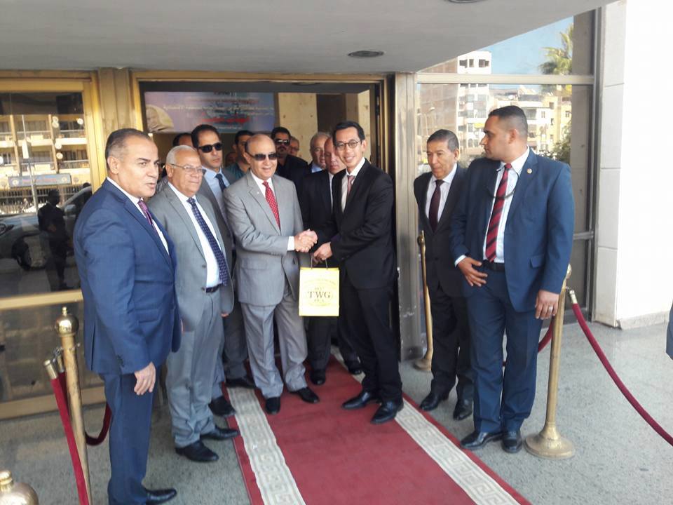 وفد ميناء سنغافورة فى ضيافة الفريق مهاب مميش للأستثمار فى بور سعيد