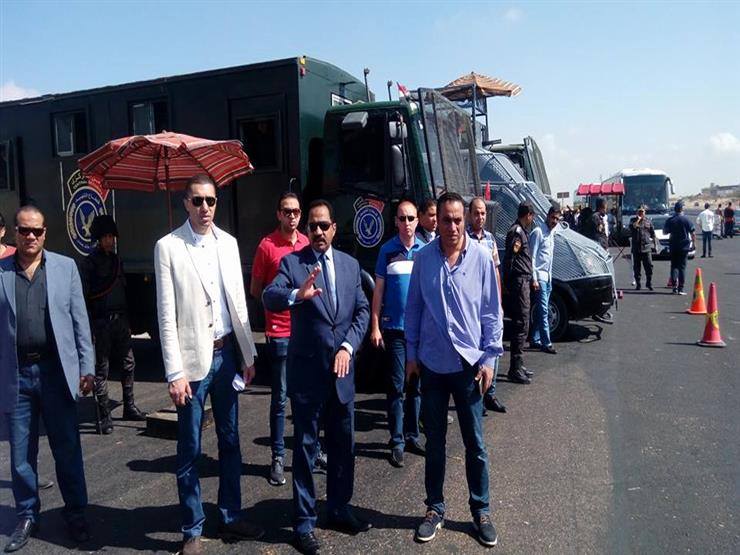 مدير أمن الإسكندرية يتفقد الأكمنة الأمنية ببرج العرب قبل مباراة المنتخب
