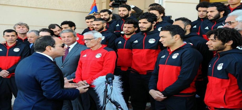 السيسي يهنئ الشعب والمنتخب بتأهلهم لكاس العالم