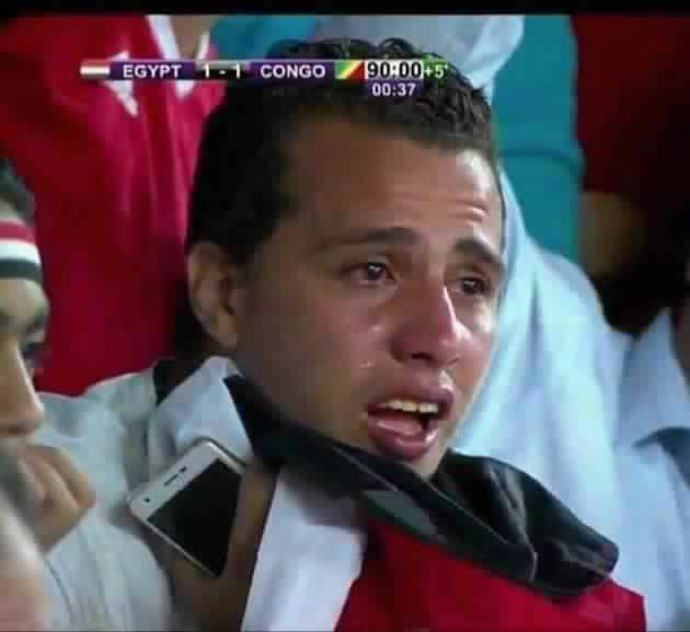 رحله عمرة للشاب الذي أبكي كل المصريين فى مبارة مصر والكونغو