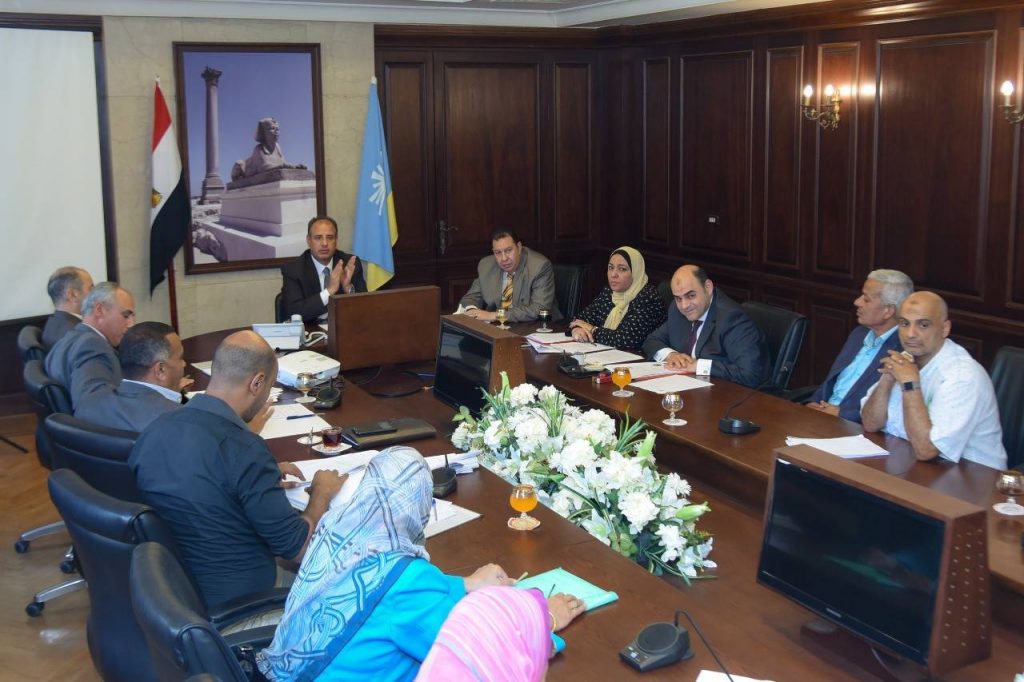 بالصور..محافظ الاسكندرية : إنشاء منطقة ألعاب مائية وكبائن جديدة بمنطقة المعمورة