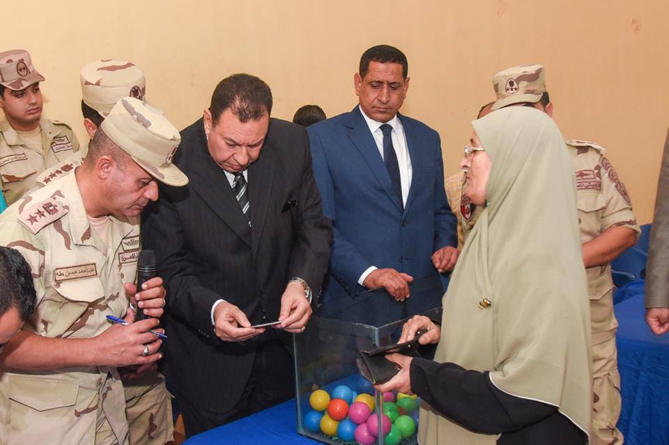 بالصور..إجراء قرعة علنية ل٨١ وحدة سكنية إستكمالاً لتسكين مشروع بشاير الخير ١