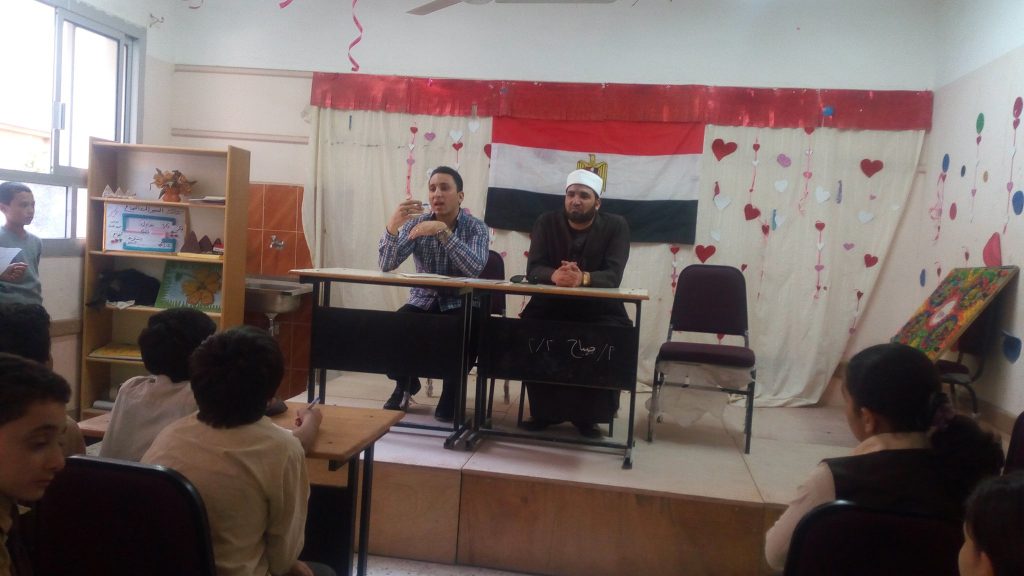 ندوة بعنوان” العلم ودوره فى بناء الفرد والمجتمع “بمركز إعلام المحلة الكبرى