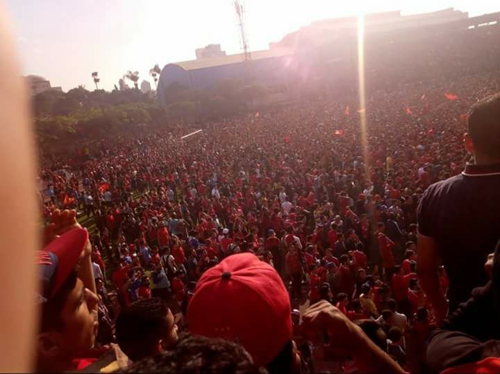 إصابة عدد من لاعبي وجماهير الأهلي في التتش قبل مباراة العودة في أفريقيا.