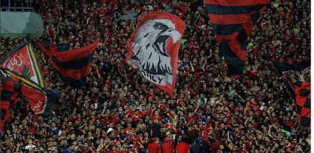 إطلاق سراح 200 من مشجعي الأهلي