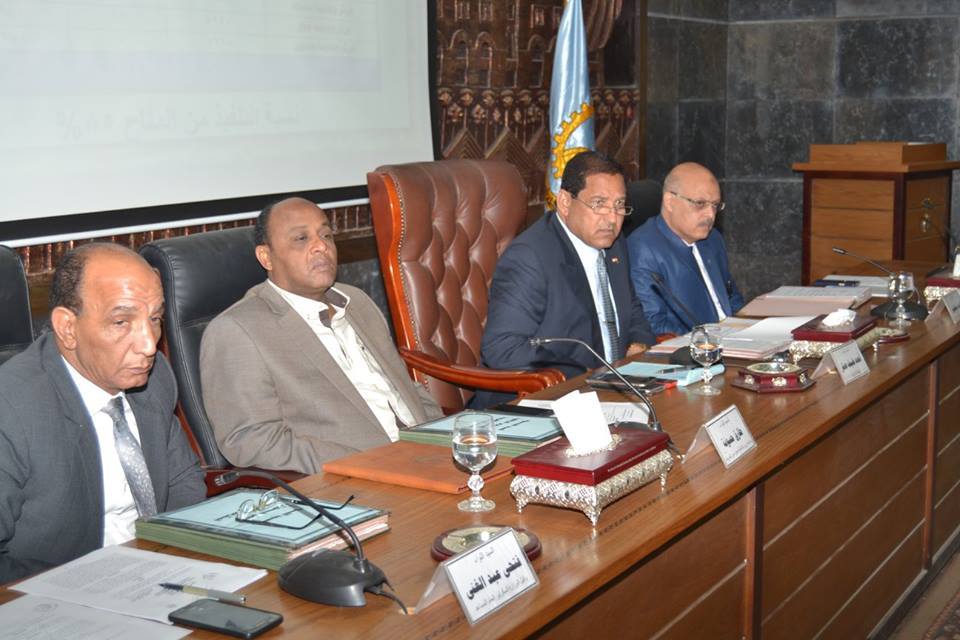 محافظ الغربية يفتح قلبة لعيون المجلس الخطة الأستثمارية لمراكز المحافظة تكلفت 156 مليون و 226 الف جنية