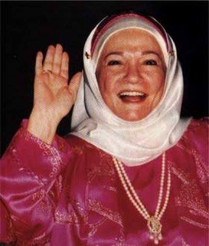 معبودة الجماهير تصاب بوعكة صحية