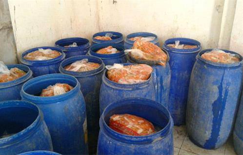 تموين الإسكندرية ..ضبط سلعً غذائية منتهية الصلاحية