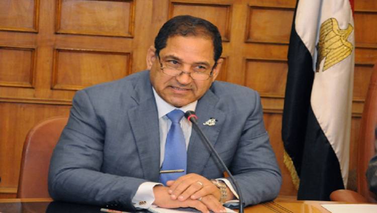 محافظ الغربية يخصص  أراضٍ لإقامة وحدة تضامن ومجمع للتأمينات ومبنى للنيابة الإدارية