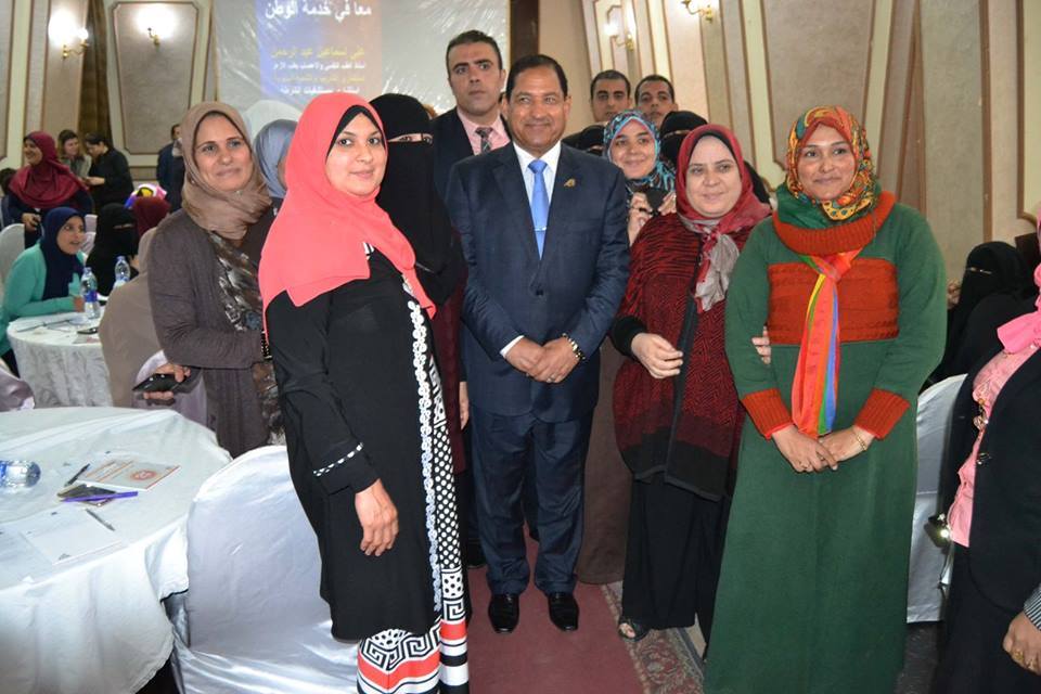 صقر الغربية يشيد بدور المرأة بالغربية ويحضر فاعليات الدورة التدريبية للواعظات فى المساجد والكنائس