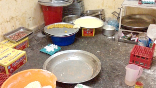 ضبط “صاحب مصنع حلوى ” يستخدم مستلزمات إنتاج تسبب أمراضًا سرطانية