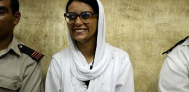 حبس ماهينور المصرى سنتين لمخالفة قانون التظاهر