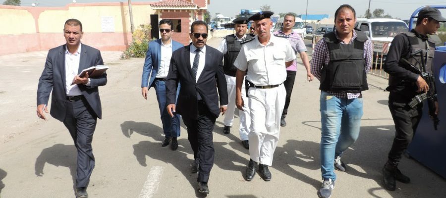 حملة مكبرة لإزالة تعديات الباعه بميدان محطة مصر بالأسكندرية.