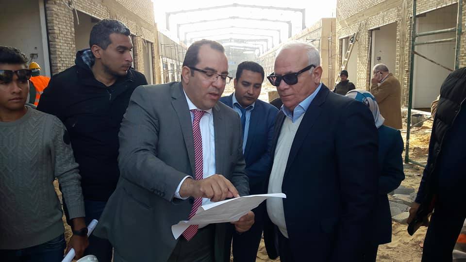محافظ بورسعيد: إنشاء سوق عالمي للأسماك بالقنال الداخلى