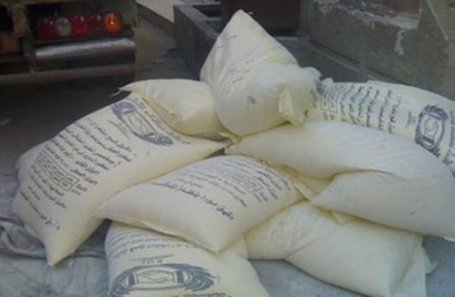 ضبط مدير مخزن بشركة بسكو مصر بحوزته 31.800 طن دقيق منتهي الصلاحية