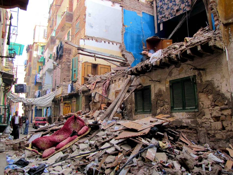 “فشل الحكومة ” أم ” فساد المحليات ” .. الضحية المواطنين !