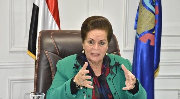 « نادية عبده » تشيد بدور الجمعيات الأهلية فى دعم وتنمية المجتمع