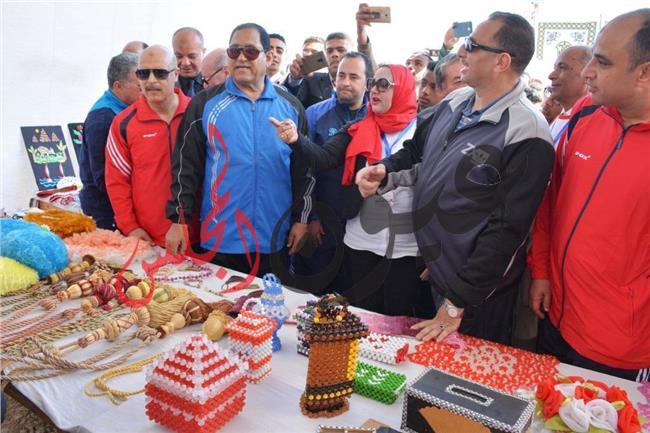 محافظ الغربية يتقدم ماراثون الرياضة للجميع
