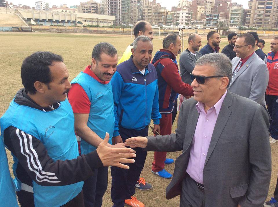 بالصور… إنطلاق دوري اللجان الرياضيه للمؤسسات الحكوميه لكرة القدم بستاد طنطا