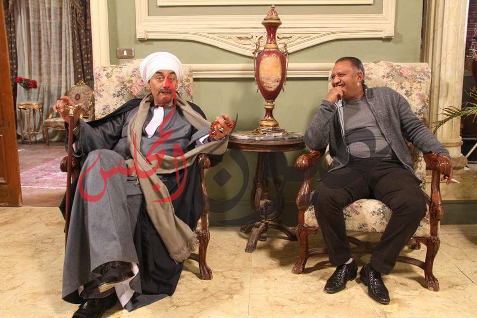 أحمد بدير يطالب بمتابعة مسلسله الجديد (البيت الكبير)