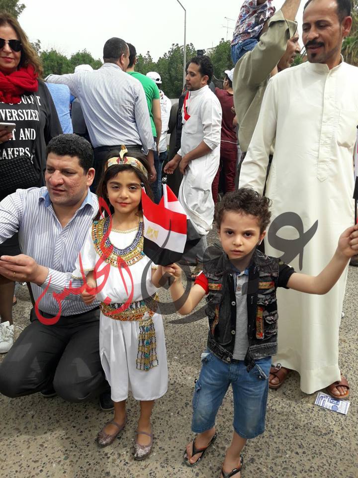 بالصور ..إقبال كثيف من الجالية المصرية للتصويت فى الانتخابات الرئاسية بـ الكويت