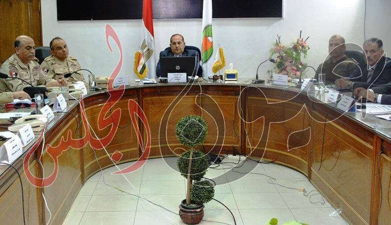 محافظ سوهاج إنتظام سير العملية الانتخابية دون حدوث أى معوقات