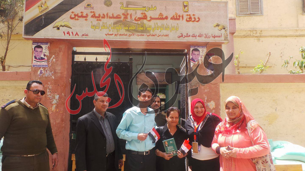 بالصور … الأم المثالية لمحافظة سوهاج مدام ايفون تدلى بصوتها