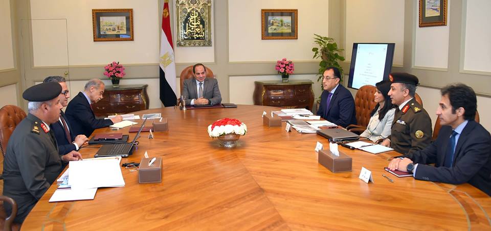 السيسي: إنتظروا مشروعات عملاقة سياحية الفترة القادمة.