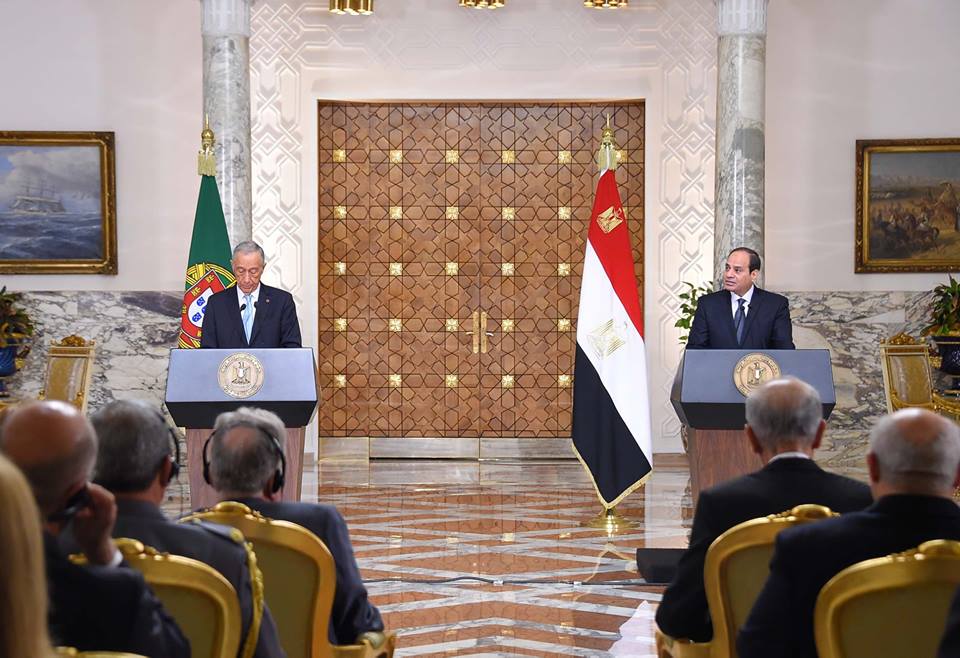 السيسي يستقبل رئيس البرتغال في قصر الإتحادية