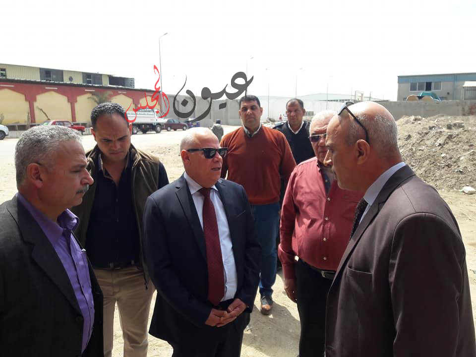 محافظ بورسعيد يوجه بإقامة فروع للبنوك بالمنطقة الصناعية