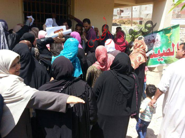 توقيع الكشف الطبي المجاني على ( ١٨٤٠ ) مريض خلال قافلة طبية بـ مركز الحسينية