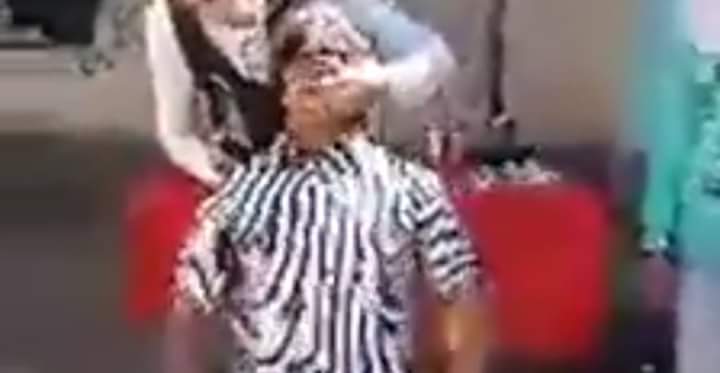 مشهد ذبح أحتفالا بيوم اليتيم مدرسه المعصره الأبتدائيه بالدقهليه